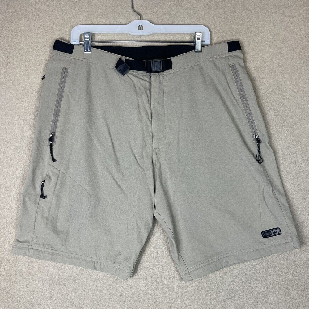 Rei Shorts Men Extra Large‎ Khaki High Rise Hiking Outdoor Fishing Cargo Adult
